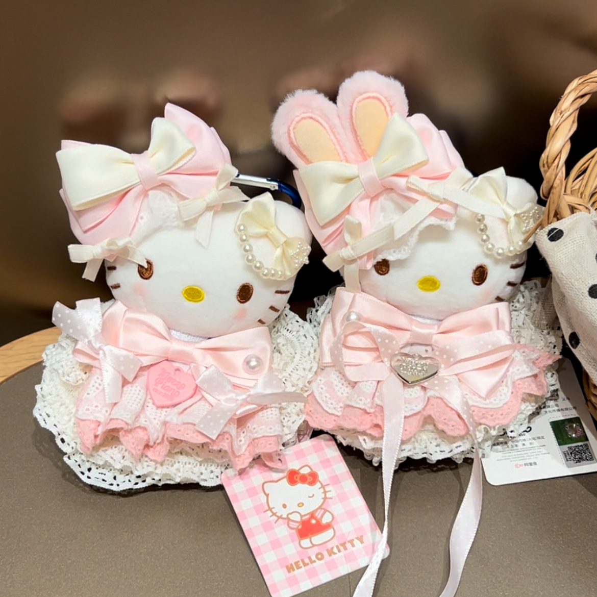 Sanrio Hello Kitty Pink Lolita - Car Accessories In Japan 评论和价格