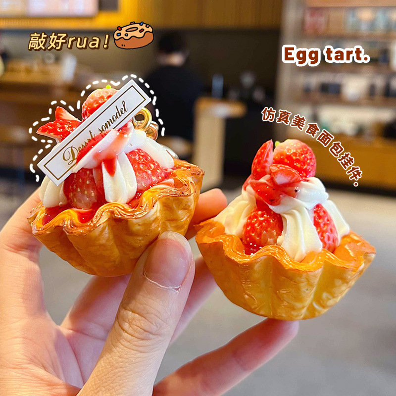 Creative PU Strawberry Egg Tar - Car Accessories In Japan 评论和价格